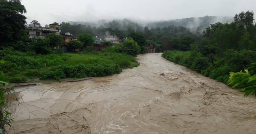 Ramganga's water level rising continuously