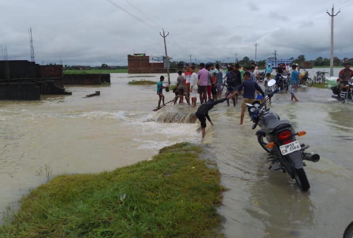 Nepal Flood after Heavy rain and landslide salt and sugar prices increased