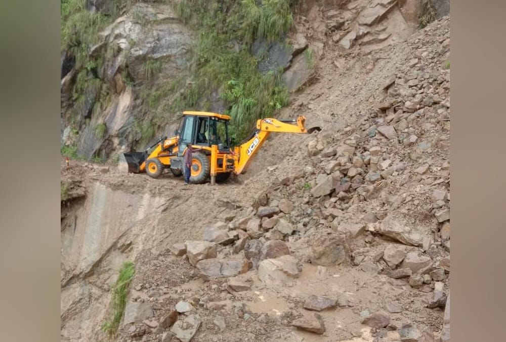 Uttarakhand Weather Today Latest News: 288 roads including four national highways Closed due to Heavy Landslide photos