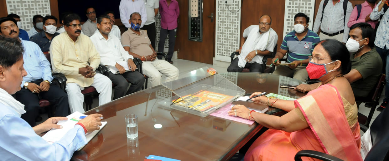 Negotiations between administration and sweepers successful