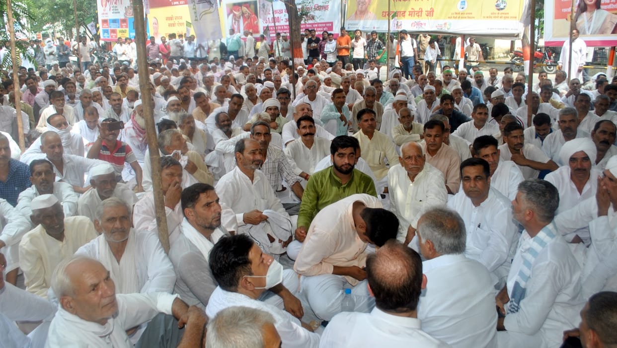 RLD shouted on Kisan Kranti Day