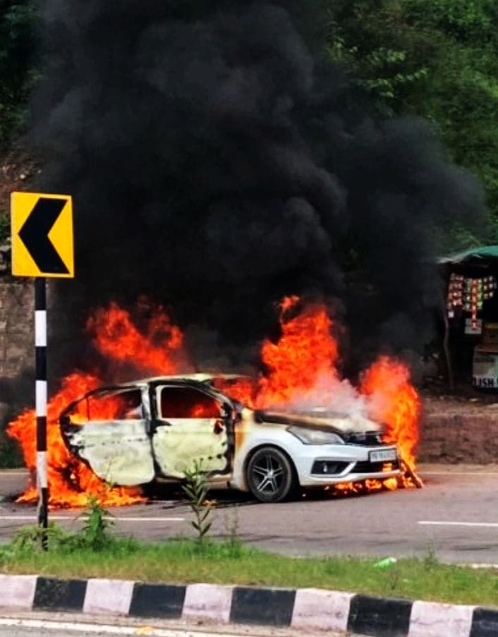 Car catches fire on Kalka-Shimla NH four got burn injuries