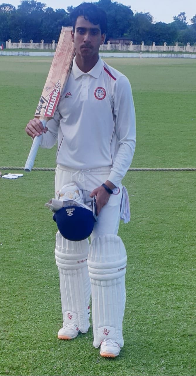 Hamirpur's Atul's century against Mandi
