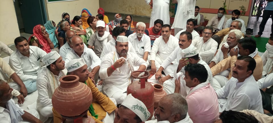 RLD's protest in tehsils