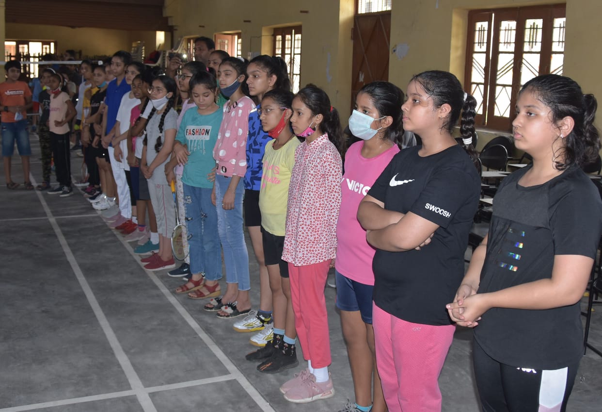 Showed stamina in basketball and badminton competition
