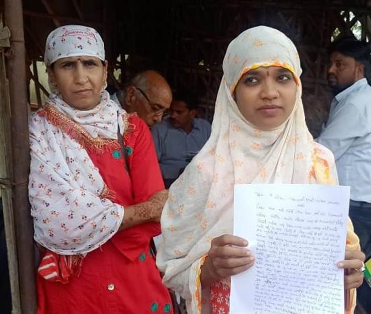 Hathras: Fraud of 16 lakhs in the name of Mudra loan from a woman of Maharashtra