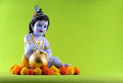 Janmashtami 2021 spacial Learn the art of life from lord Shri Krishna He is rich in supernatural personality