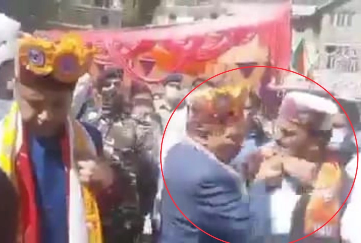 Himachal News: argument between cabinet minister ramlal markanda and bjp st morcha pradesh adhyaksh jwahar sharma
