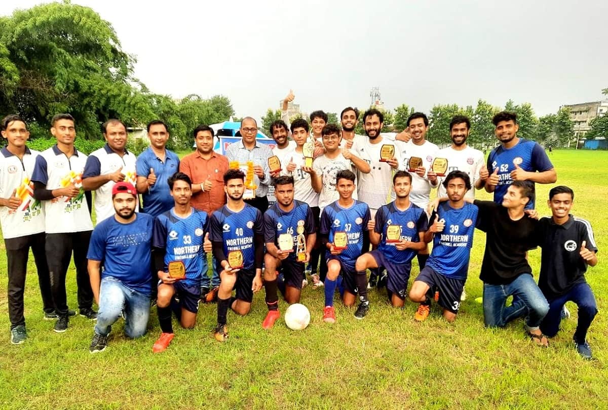 Jhunsi defeated MIC in the competition organized on the birthday of Major Dhyan Chand