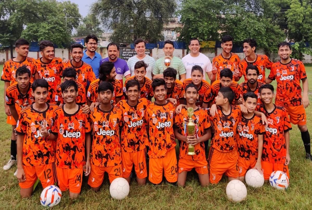 Jhunsi defeated MIC in the competition organized on the birthday of Major Dhyan Chand