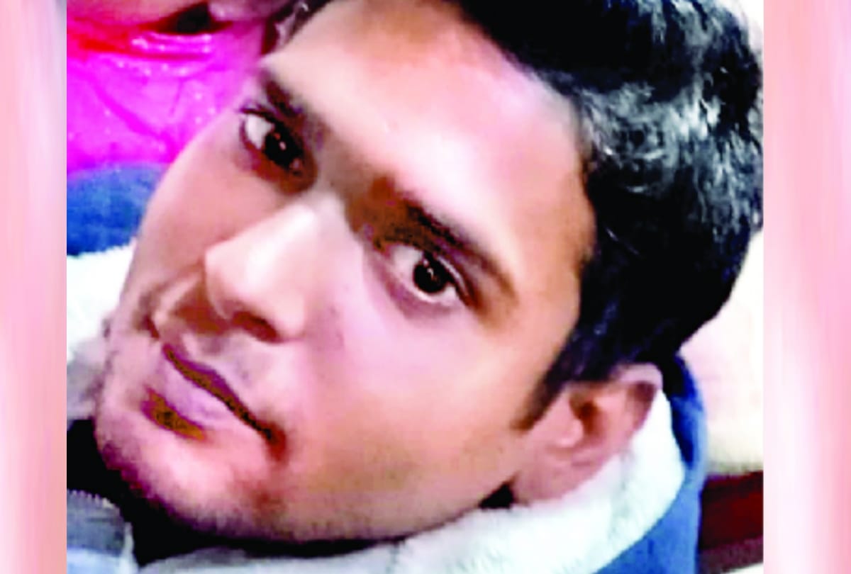 Man resident of chinhat Lucknow murdered in a hotel.