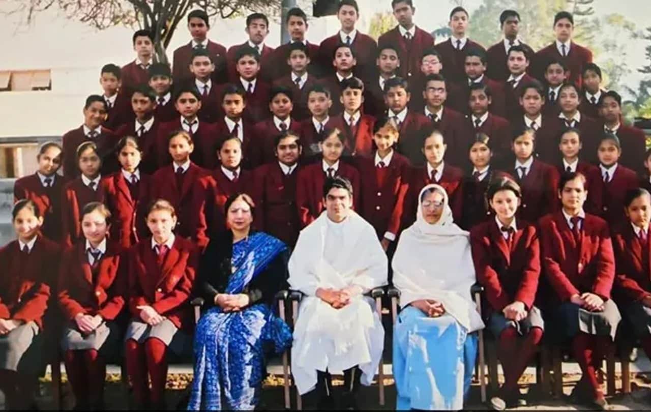 Urvashi Rautela shares UNSEEN photo from her childhood asks fan to spot her
