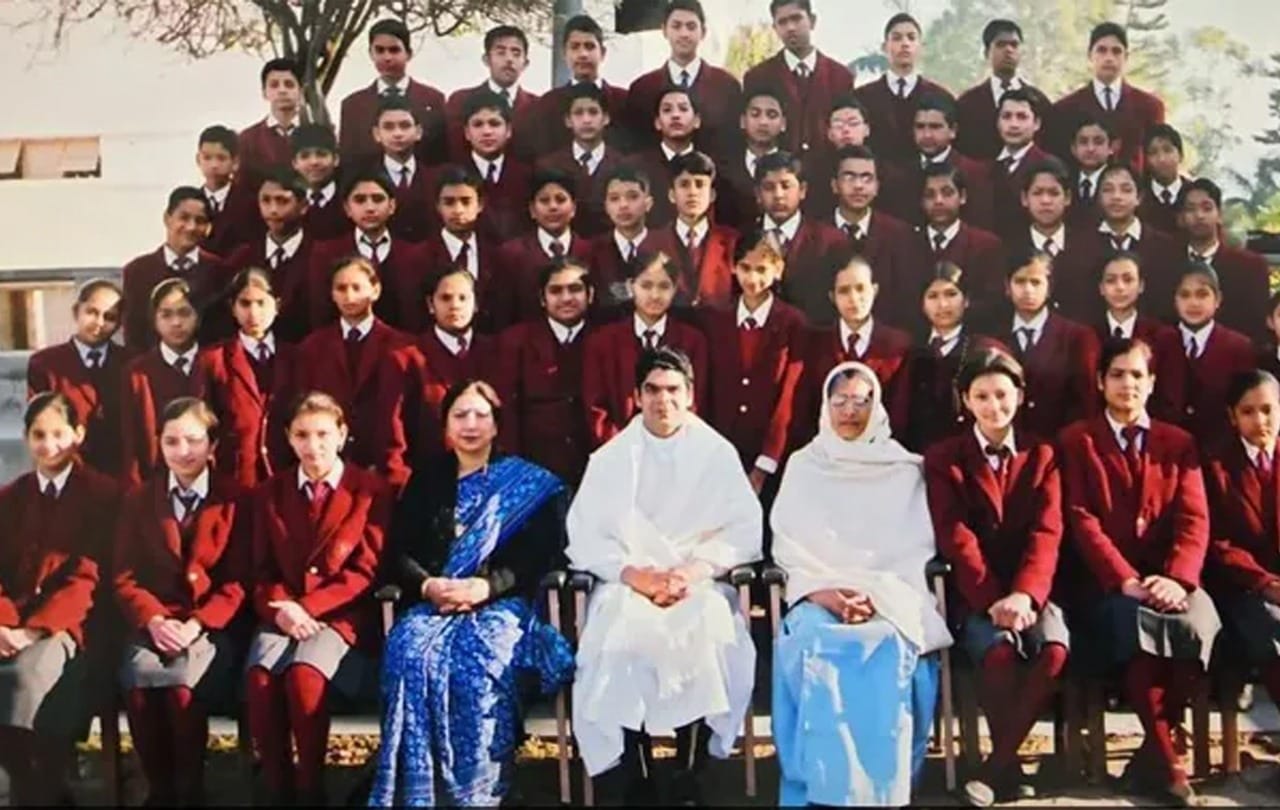 Urvashi Rautela shares UNSEEN photo from her childhood asks fan to spot her