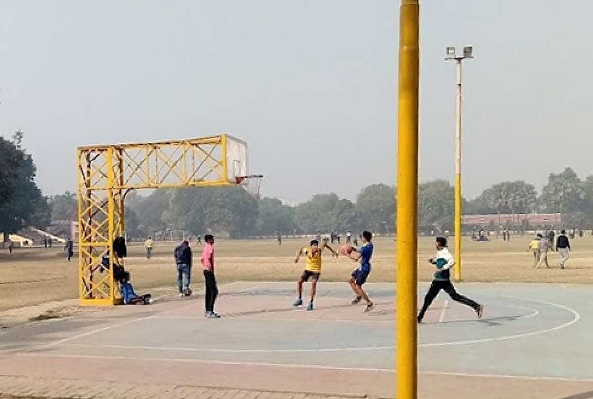 Playgrounds will be built in 100 panchayats of Gorakhpur for motivating of employment and sports