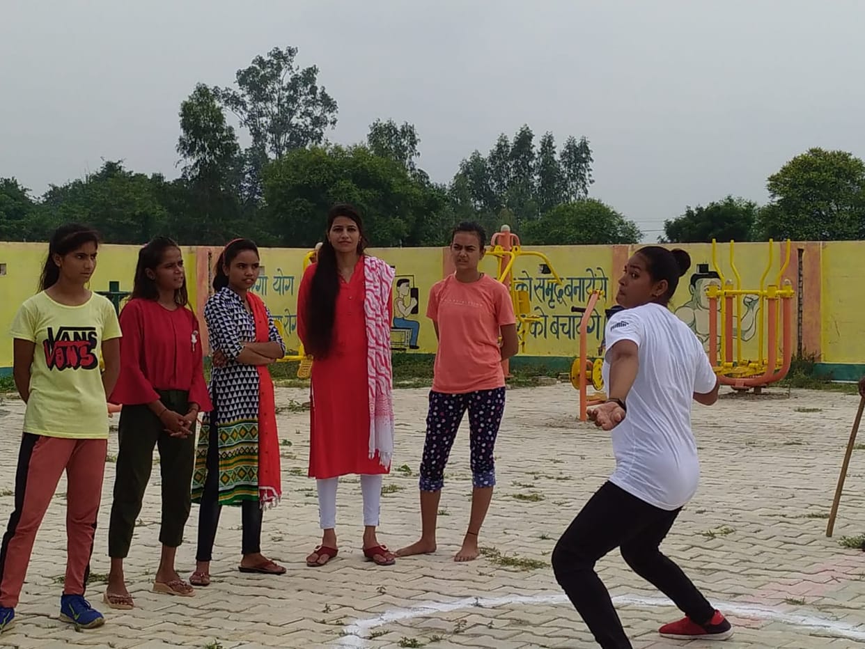 etawah news,Poonam Rajawat won the first place in the shot put