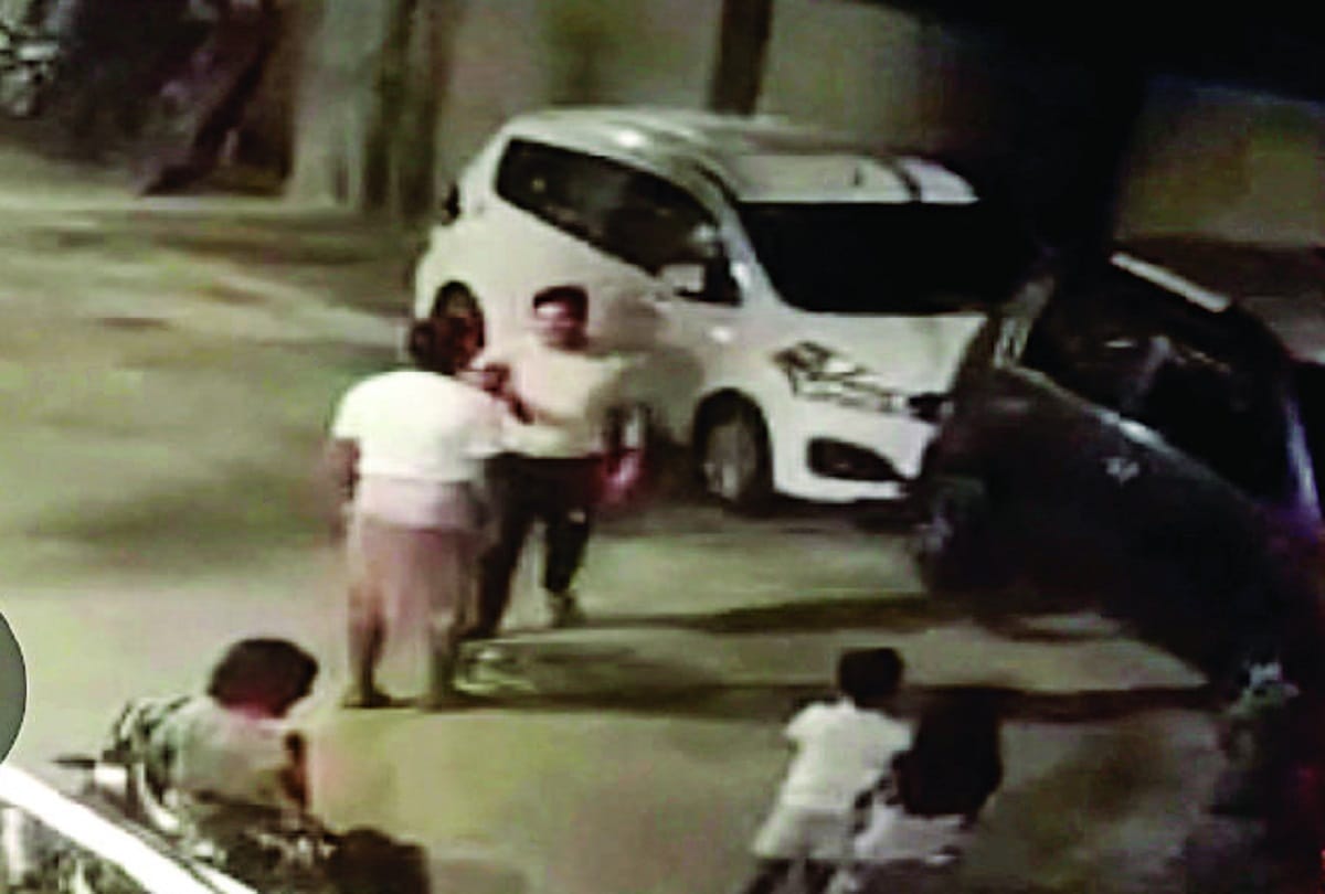 Neighbor beaten to death in children's fight