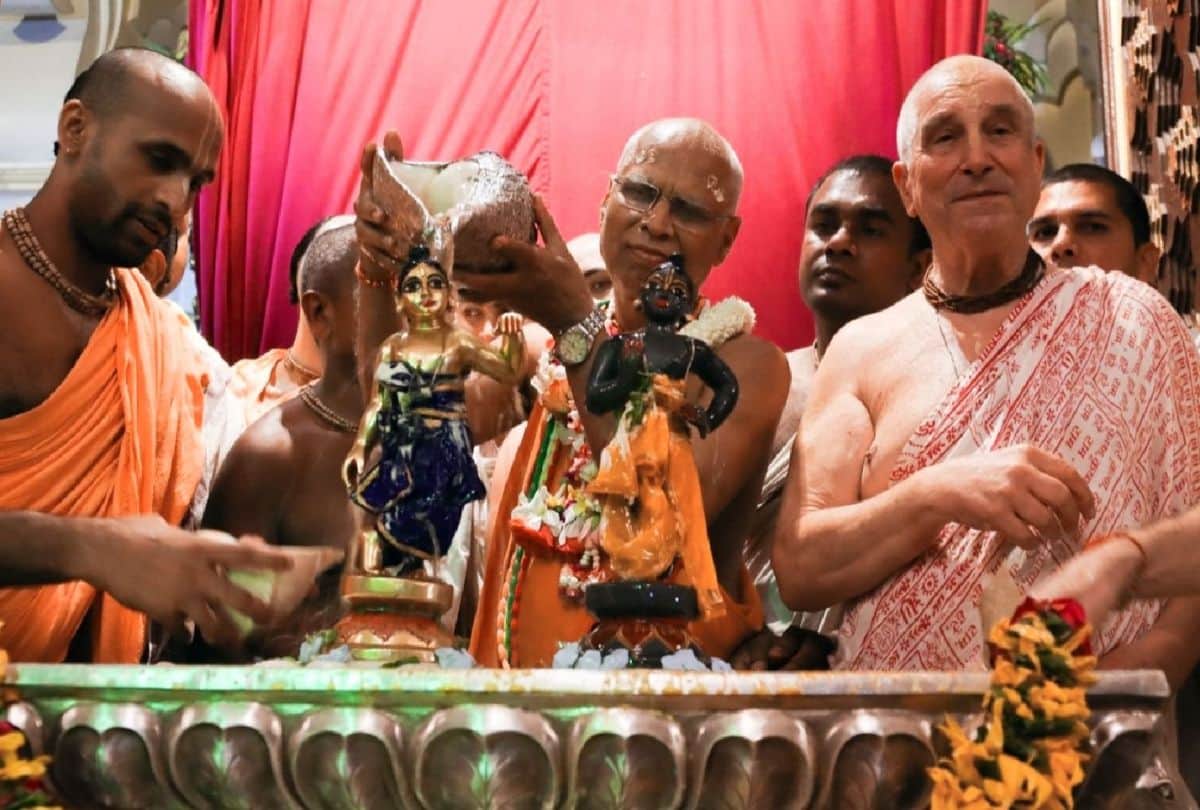 Krishna Janmashtami 2022 Read Bhagavad Gita Important Lessons Of Life In Hindi Know Their Benefits