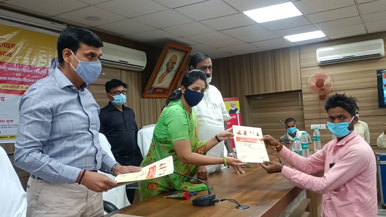 Certificates distributed to the beneficiaries of PM Awas