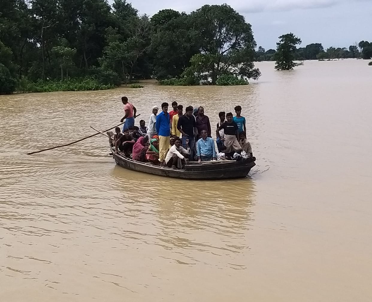 Panic due to leakage in the dam, was able to control by struggle