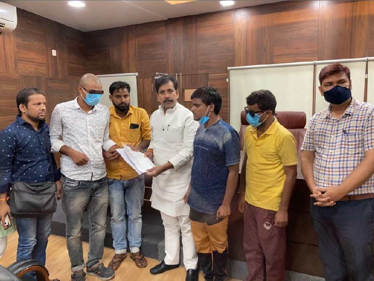 varanasi blind school updates: Minister Anil Rajbhar meet students at Circuit House