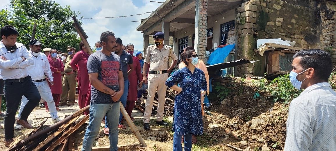 Administration team reached Kothi Gahri village