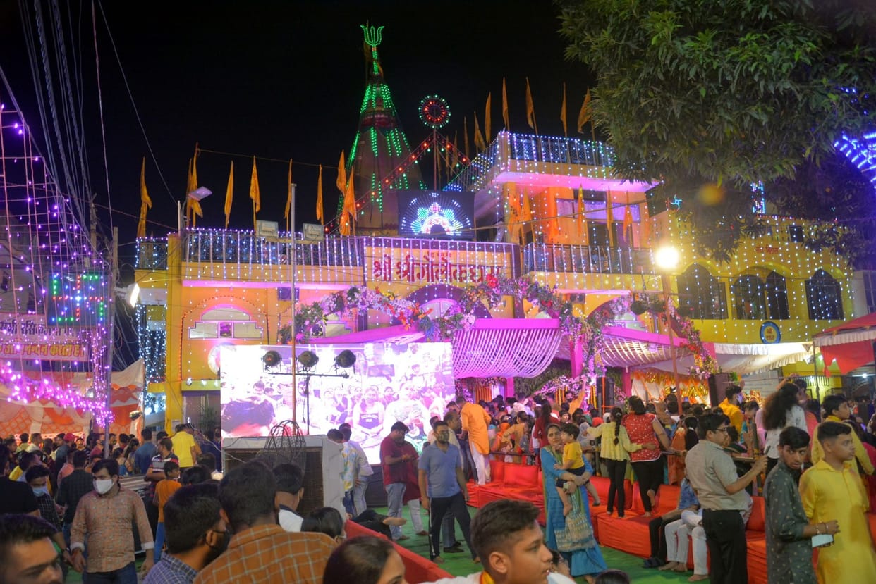 Shri Krishna Janmashtami was celebrated in the district, the temple lit up with lights