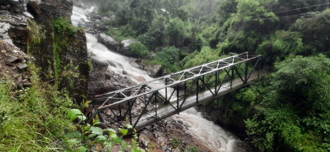 The people of Mikhilakhalpatta are facing problems for one and a half months due to the collapse of the bridge.