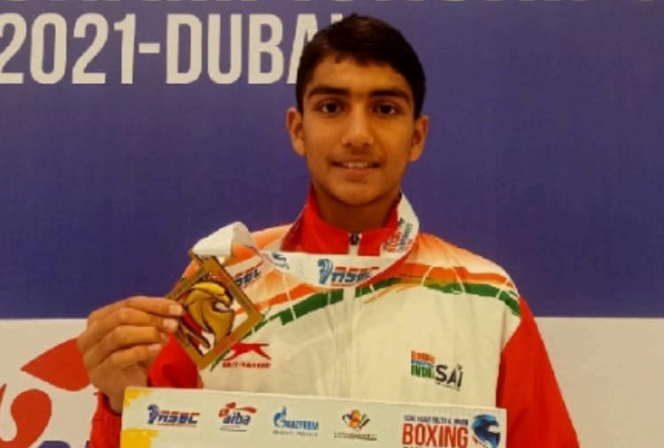 Rohit Chamoli won the gold medal in Asian Youth & Junior Boxing Championship