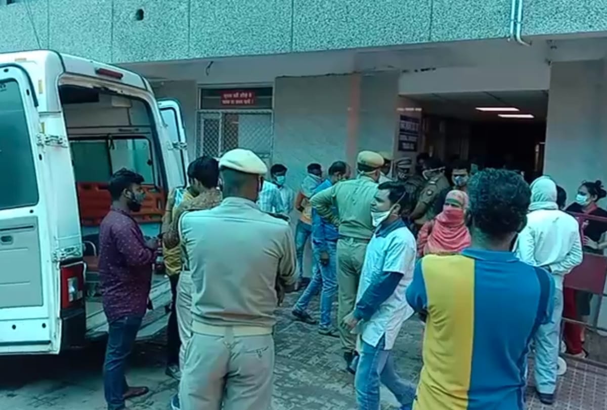 Personal secretary shoots himself in Bapu Bhawan.
