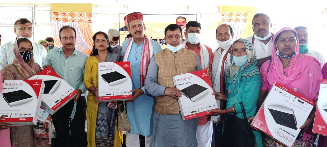 Induction stove distributed to 310 workers