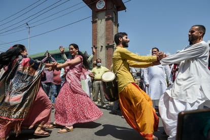 Srinagar Terror attack what is the connection with Kashmiri Pandits returns in kashmir visit of ministers and taliban