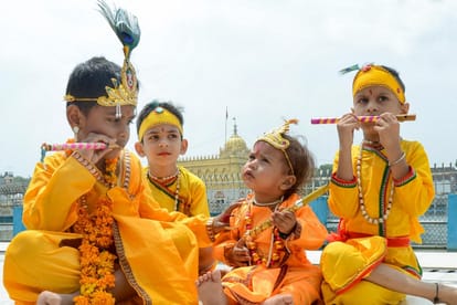 Janmashtami celebrations 2021 amid coronavirus crisis see pictures from across the country