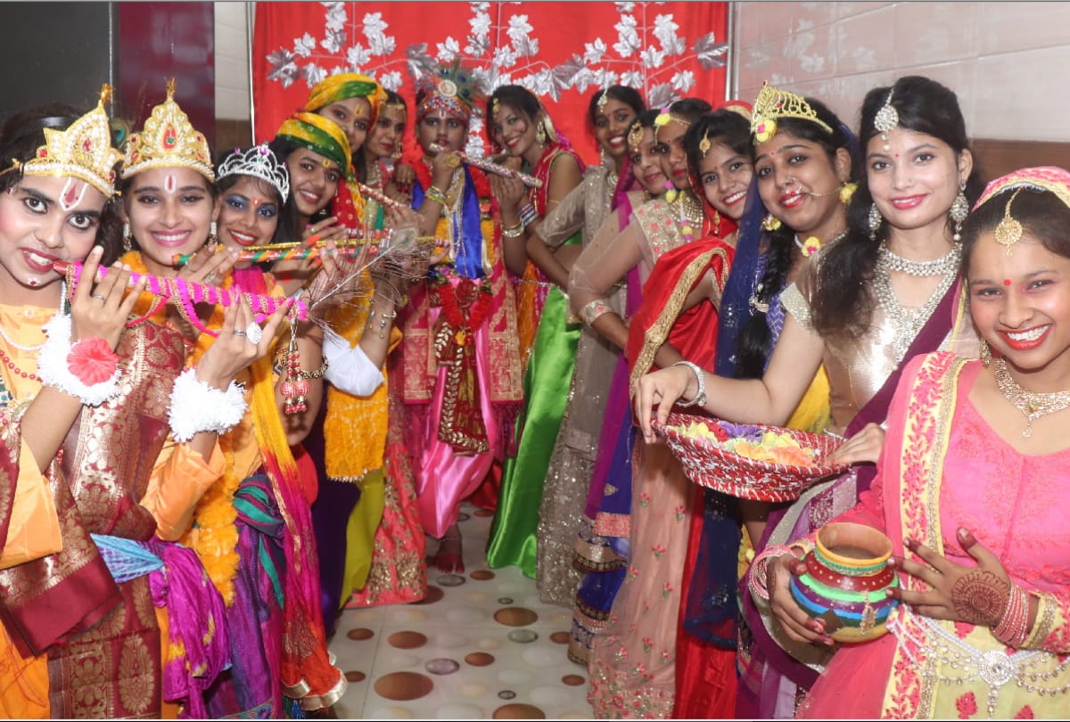 krishna janmashtami celebration in Gorakhnath temple gorakhpur latest photos of janmashtami 2021