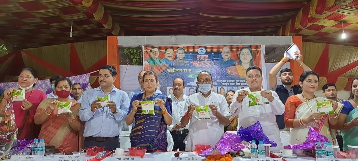 Bring in the practice of giving ghee in gifts: Rekha Arya