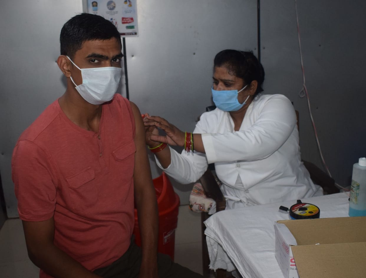 Vaccine was given on 7906 for prevention from corona