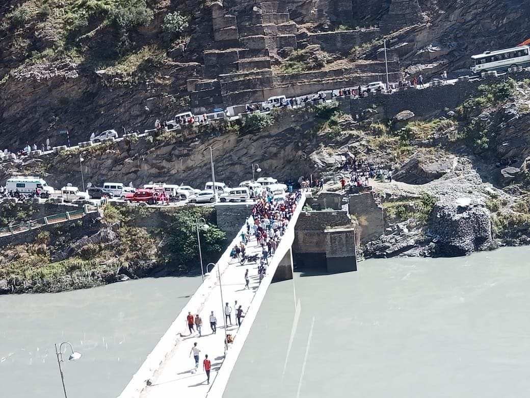Drive jam due to delayed start of search operation