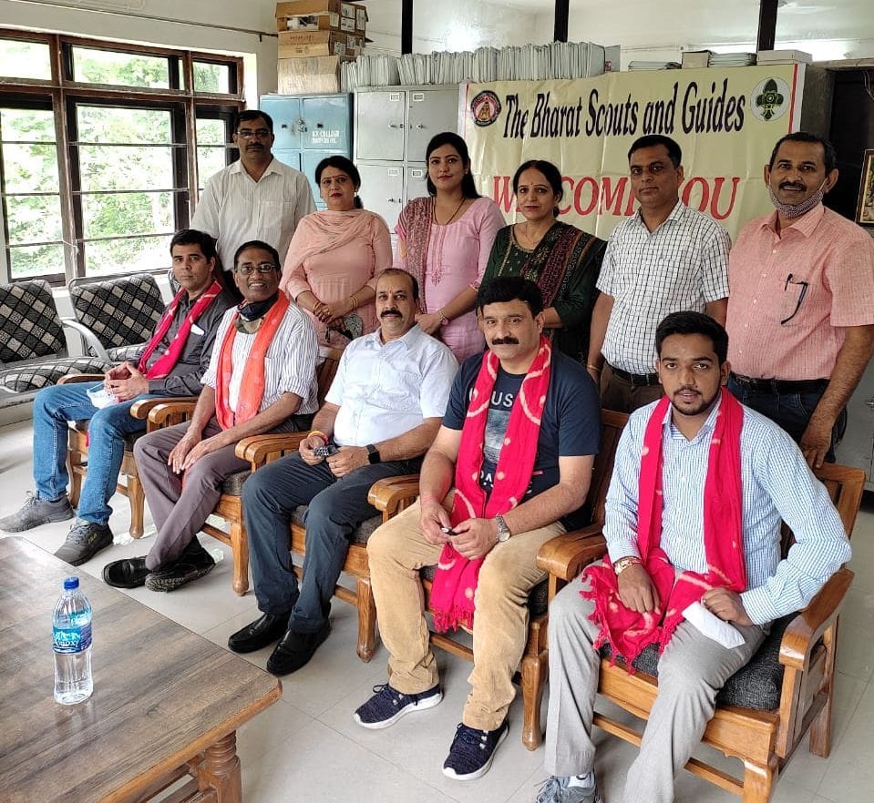 Himachal Pradesh University team inspected at Chintpurni College