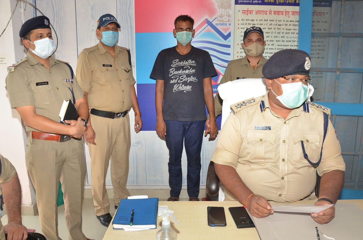 Attempt to rob goods from container failed