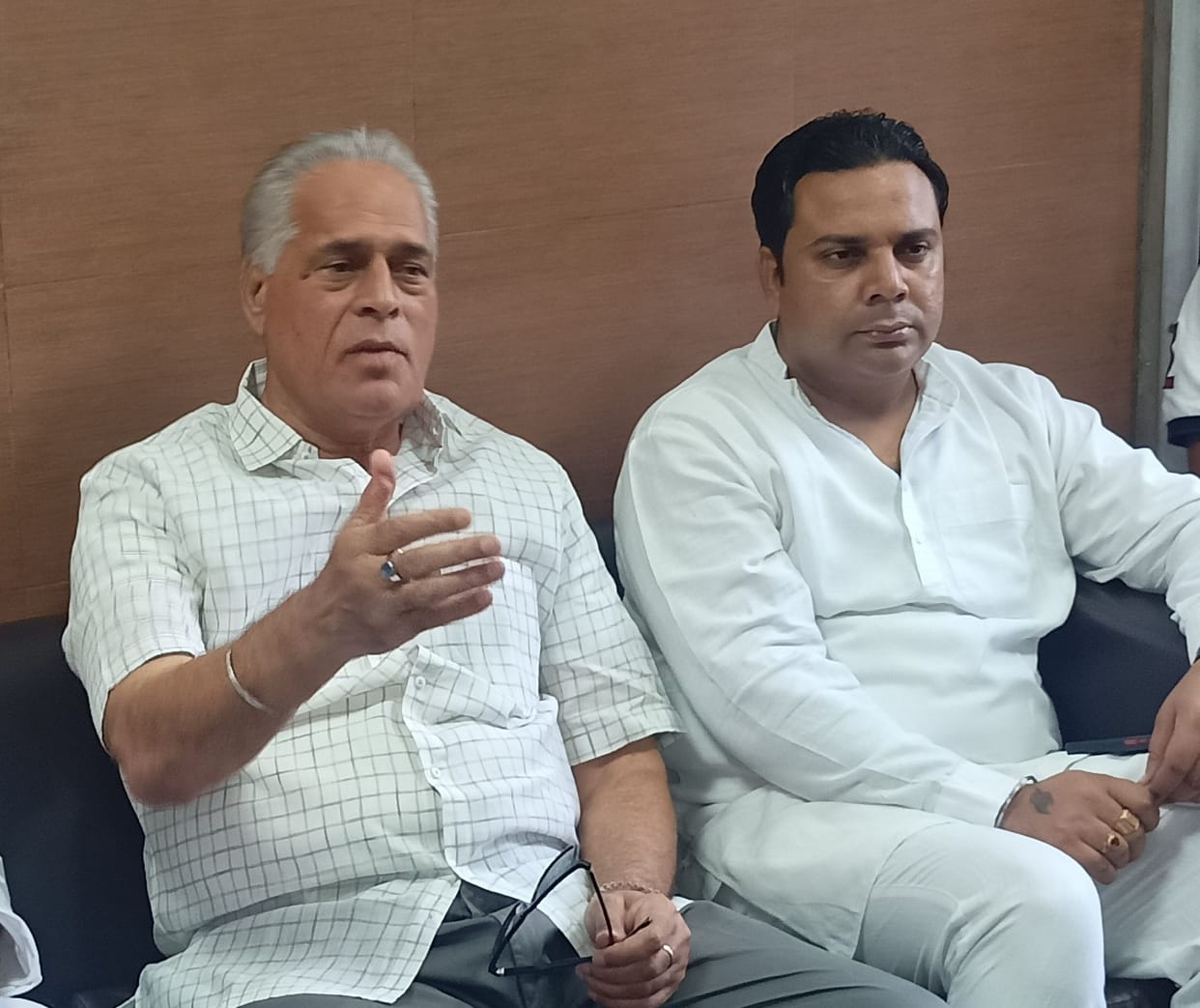 BJP ruining the country by selling properties