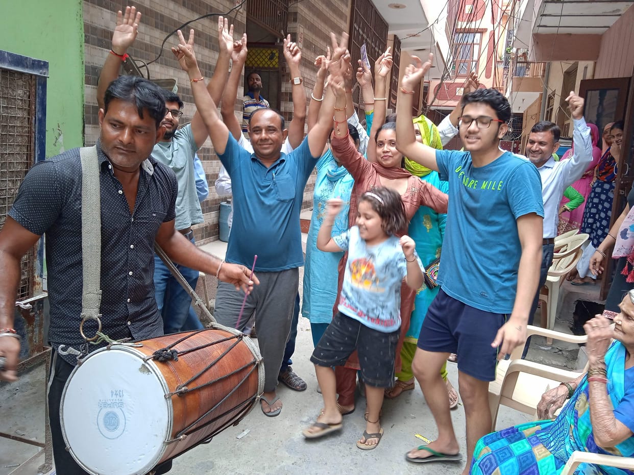 Yogesh of Bhadurgarh is a brave son