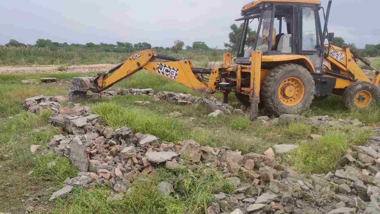 9 boundary walls and road network uprooted from illegal colony