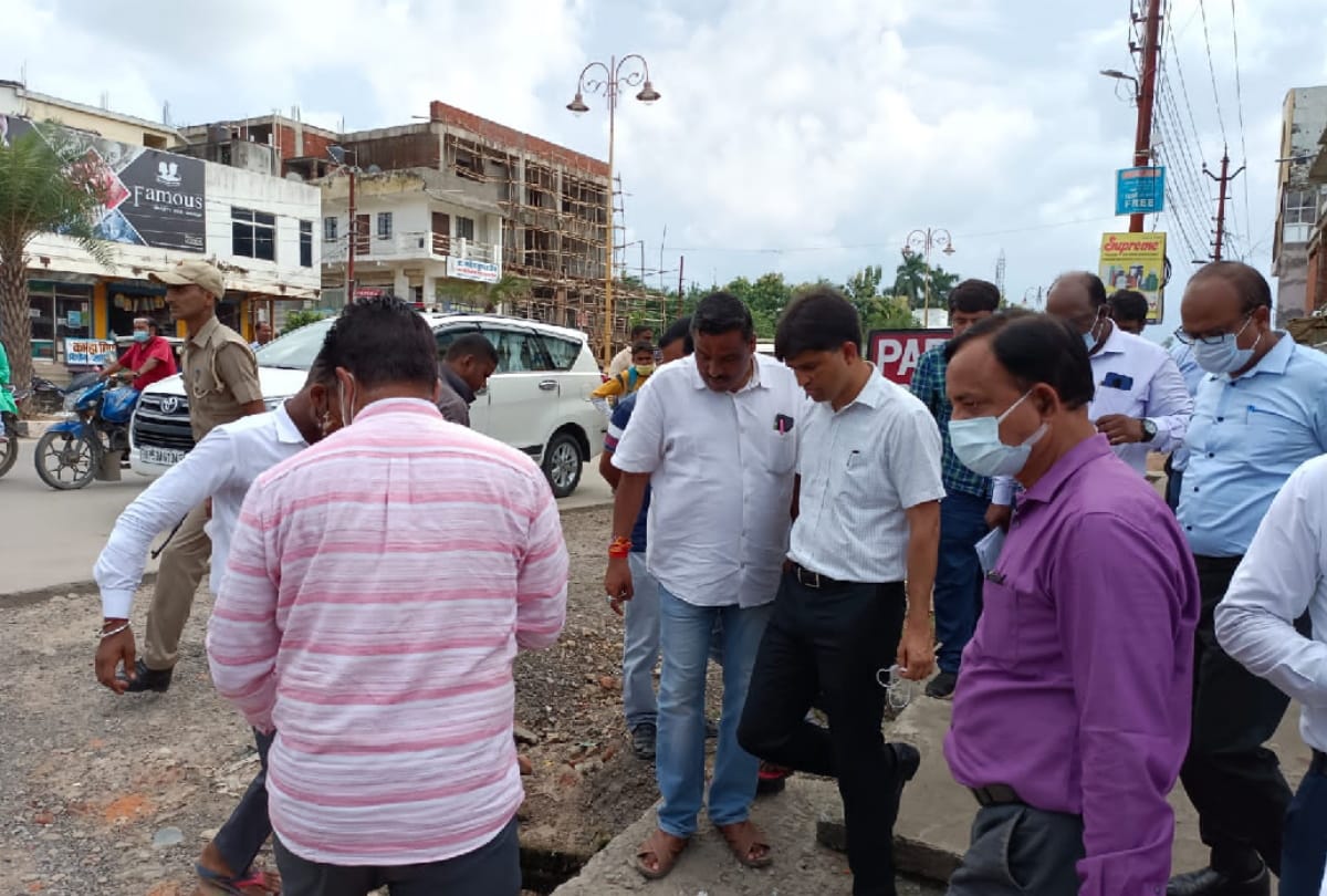 DM directed Executive Engineer to facilitate public during taking stock of waterlogging