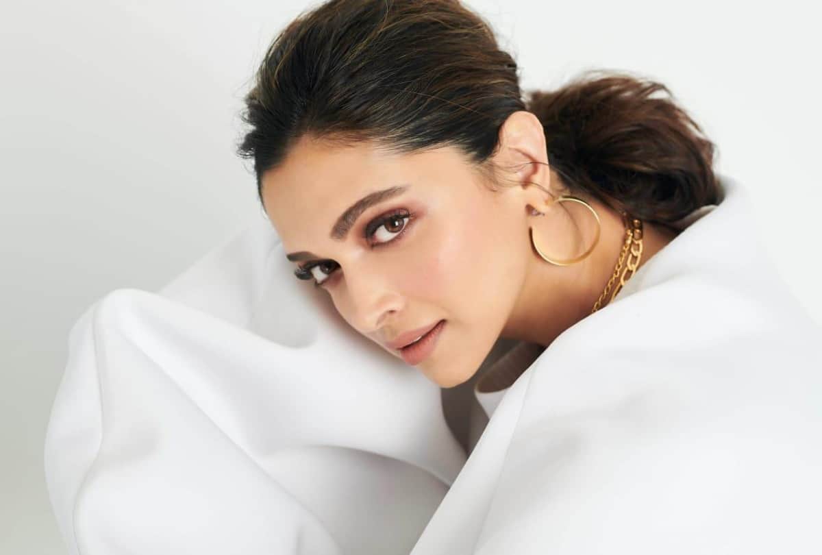 deepika padukone collaboration with STX Entertainment for comedy film know details
