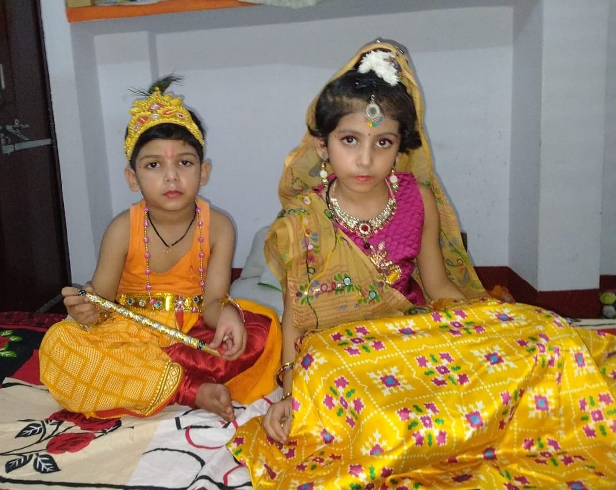 Nand Ghar Anand Bhayo Jai Kanhaiyalal Ki...