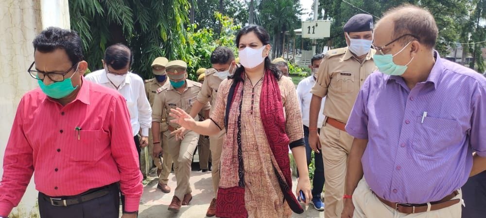 DM and SP inspected Kabir Chaura campus