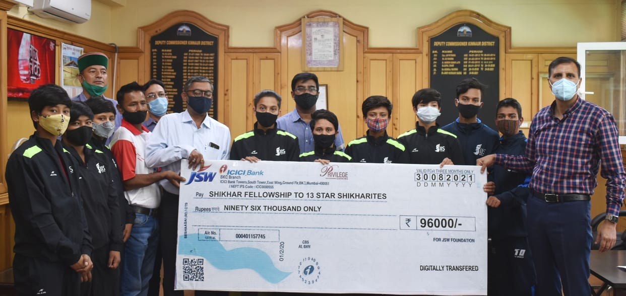 national boxer awarded by dc kinnaur