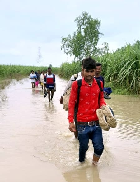 The population settled on the island cut off contact with the villages