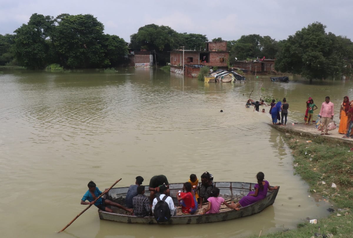 Flood of Gorakhpur today Water level of six rivers including Rapti Rohin dangerous