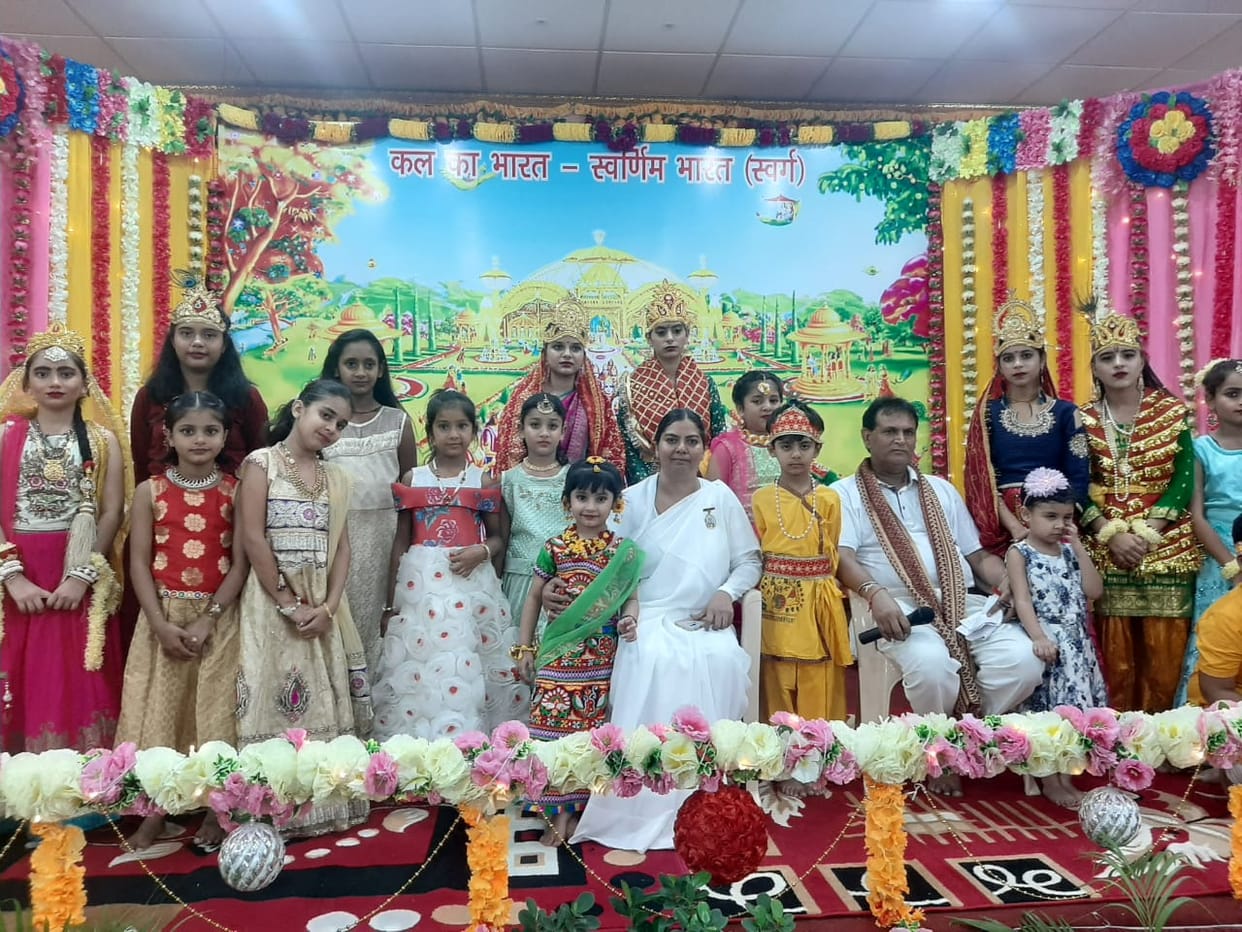 Children plundered applause by presenting an enchanting program