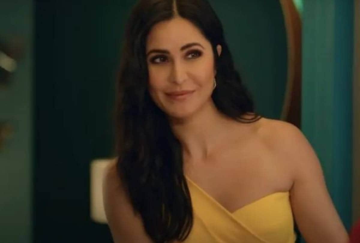katrina kaif shoulder bodycon dress photos price is rs 1 lakh